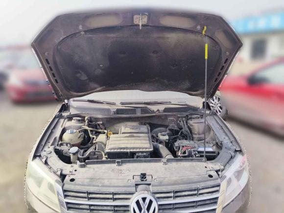 [西安·陕U] 二手大众朗行2013款 1.6L 手动风尚型