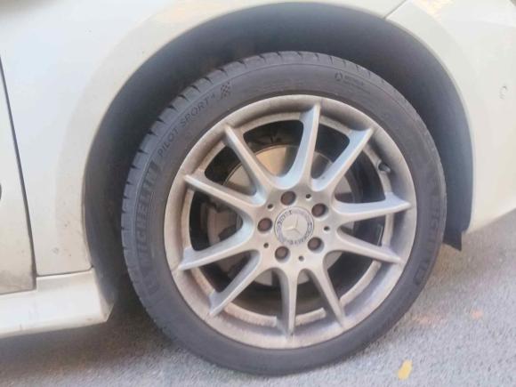 [上海·沪L] 二手奔驰奔驰B级2009款 B 200 时尚型