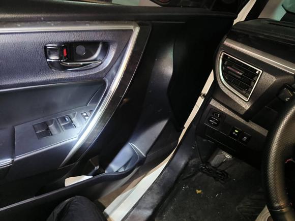 [合肥·皖A] 二手丰田卡罗拉2016款 双擎 1.8L E-CVT精英版