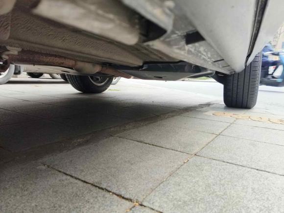 [佛山·粤X] 二手路虎揽胜极光2015款 2.0T 五门智耀版