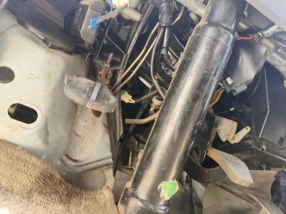 [杭州·沪C] 二手金龙金威2016款 2.0L实用超值版4G20