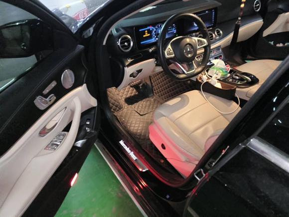 [南京·苏A] 二手奔驰奔驰E级2018款 改款 E 320 L 运动型 4MATIC