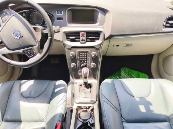 [苏州·苏E] 二手沃尔沃沃尔沃V402014款 2.0T 智雅版