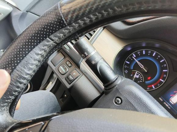 [武汉·鄂A] 二手哈弗哈弗H22018款 红标 1.5T 手动两驱精英型