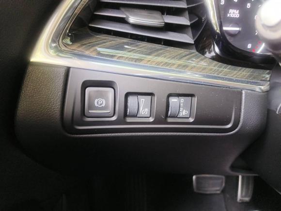 [苏州·苏E] 二手凯迪拉克凯迪拉克XT52018款 25T 豪华型