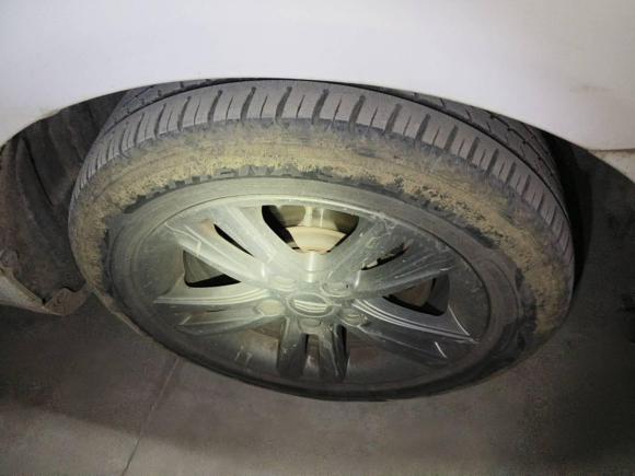 [青岛·鲁B] 二手吉利汽车帝豪2017款 三厢百万款 1.5L CVT向上版