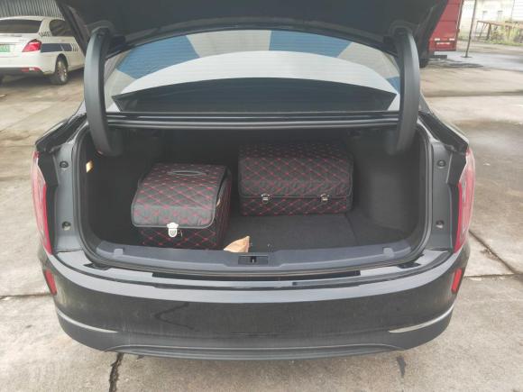 [成都·川A] 二手红旗红旗E-QM52022款 431km 充电乐享版