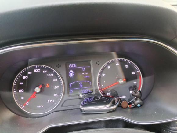 [嘉兴·鲁D] 二手荣威荣威RX32018款 1.6L CVT互联网智享版