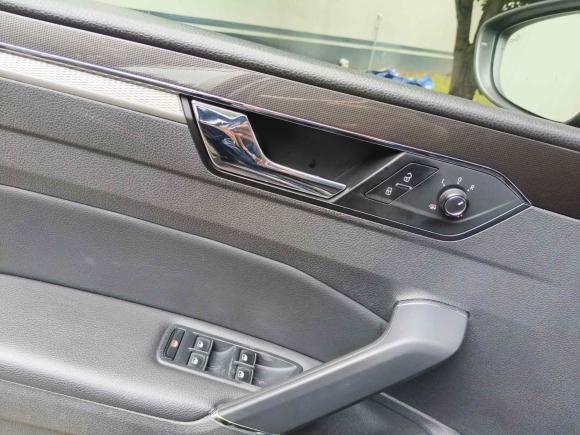 [上海·沪B] 二手大众帕萨特2016款 380TSI DSG御尊版