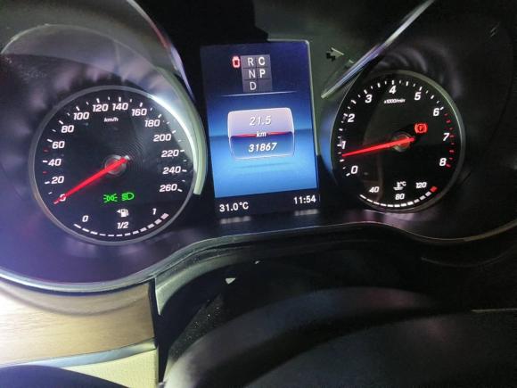 [深圳·粤B] 二手奔驰奔驰V级2021款 V 260 尊贵版