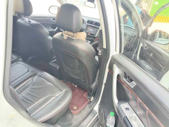 [成都·川G] 二手哈弗哈弗H62013款 运动版 1.5T 手动两驱尊贵型