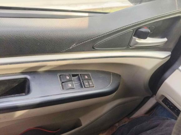 [武汉·鄂A] 二手东风风行菱智2020款 M5 1.6L 豪华型 7座