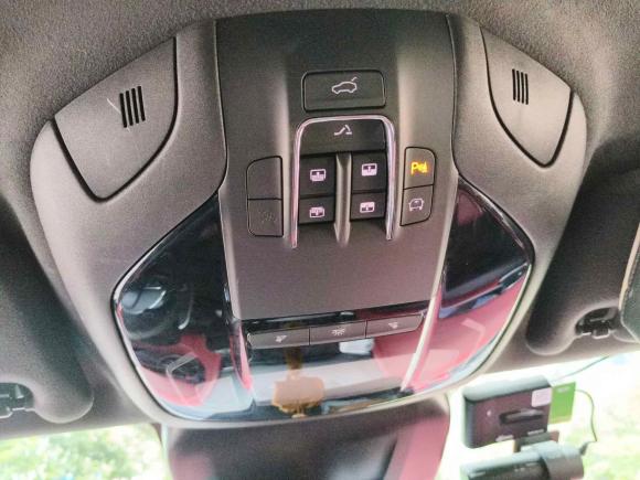 [武汉·鄂A] 二手玛莎拉蒂Levante2016款 3.0T 标准型