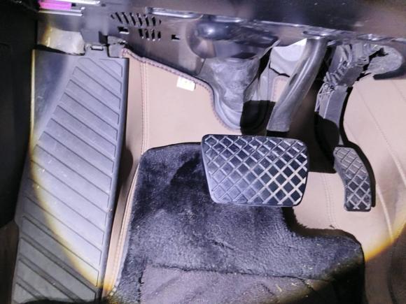 [深圳·粤B] 二手奥迪奥迪A82023款 A8L 45 TFSI quattro 豪华型