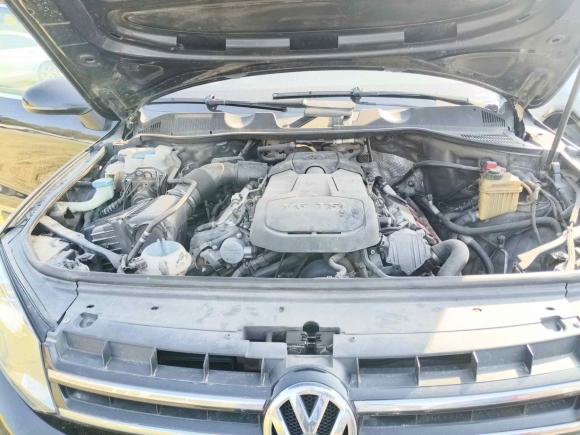 [上海·沪G] 二手大众途锐2011款 3.0TSI 高配型