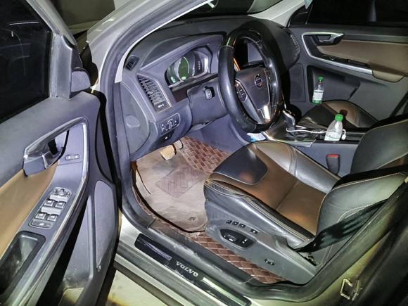 [济南·鲁S] 二手沃尔沃沃尔沃XC602016款 T5 AWD 智远版