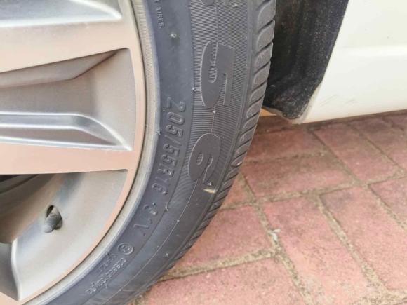 [南昌·赣A] 二手长安逸动2016款 1.6L 手动风尚型