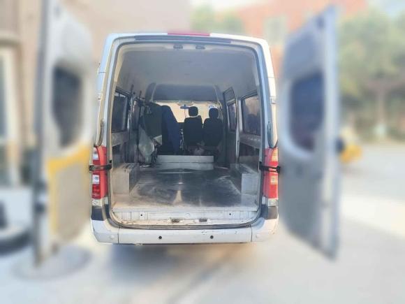 [无锡·苏B] 二手福田图雅诺2022款 2.0T手动通途多功能加长轴中顶后单胎5/6/7/9座4F20TC3