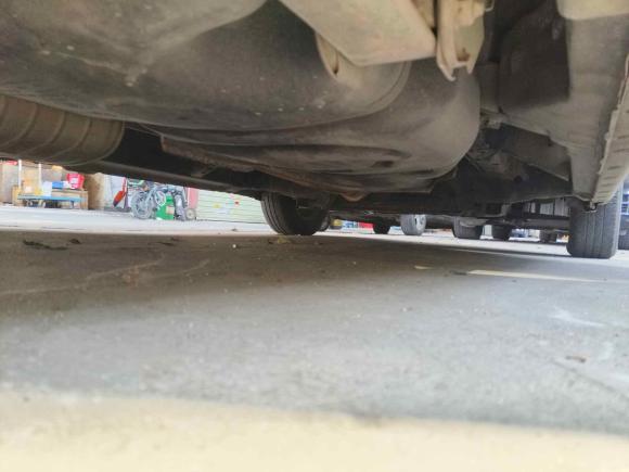 [深圳·粤B] 二手日产日产NV2002011款 1.6L 232座 尊雅型