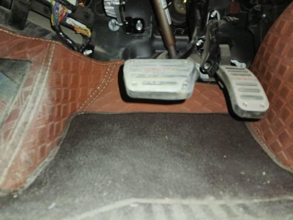 [济南·鲁A] 二手奇瑞瑞虎72016款 2.0L CVT耀目版