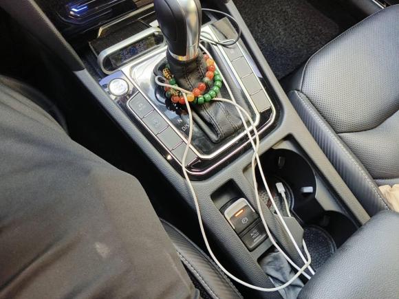 [上海·沪F] 二手大众一汽-大众CC2020款 330TSI 魅颜版 国VI