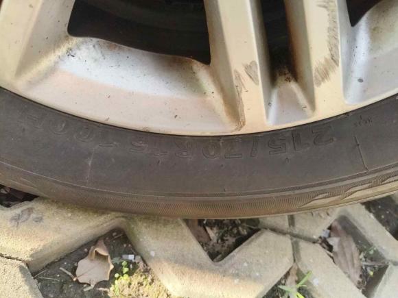 [成都·川A] 二手上汽大通MAXUS大通G102016款 2.0T 自动精英版