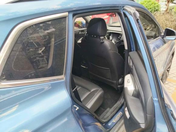 [深圳·赣D] 二手荣威荣威RX52019款 20T 两驱自动4G互联铂金版