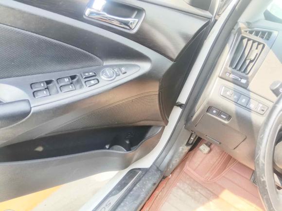 [杭州·赣E] 二手现代索纳塔2013款 2.4L 自动领先版 国IV