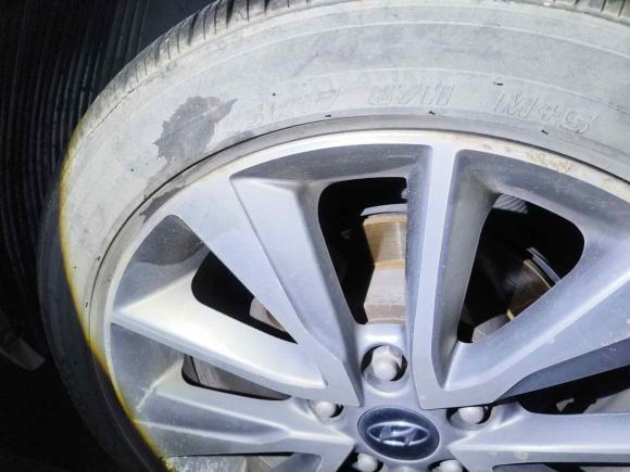 [上海·沪F] 二手现代朗动2015款 1.6L 自动尊贵型