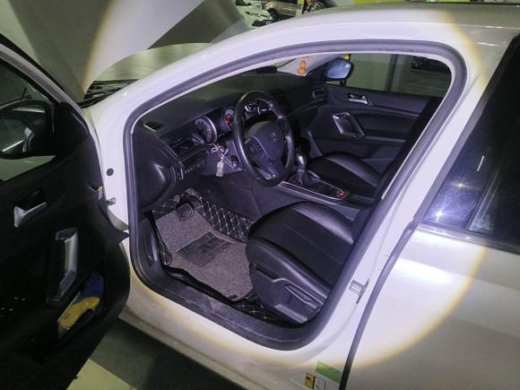 [深圳·粤L] 二手标致标致4082015款 1.2T 自动豪华版