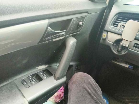 [武汉·鄂A] 二手大众朗逸2013款 改款经典 1.6L 自动风尚版