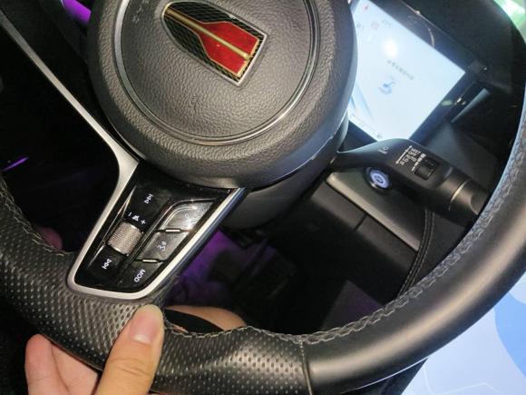 [湖州·苏U] 二手红旗红旗H52024款 2.0T 自动智联旗畅版