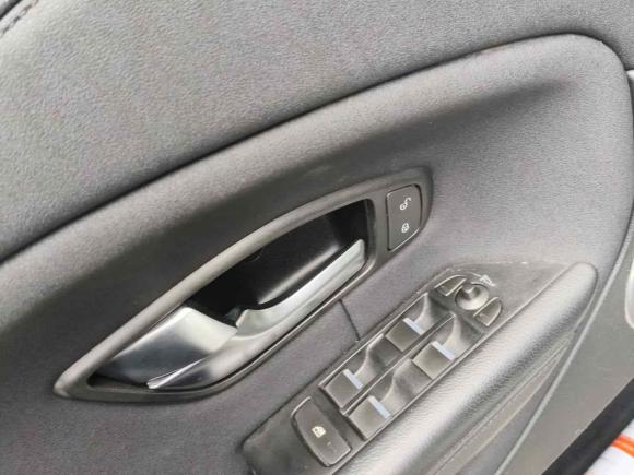 [温州·浙C] 二手路虎揽胜极光2016款 2.0T SE 智耀版