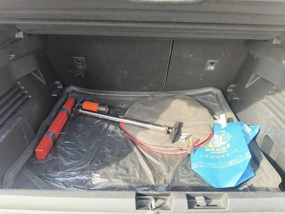 [南昌·赣A] 二手标致标致30082013款 2.0L 自动潮流版