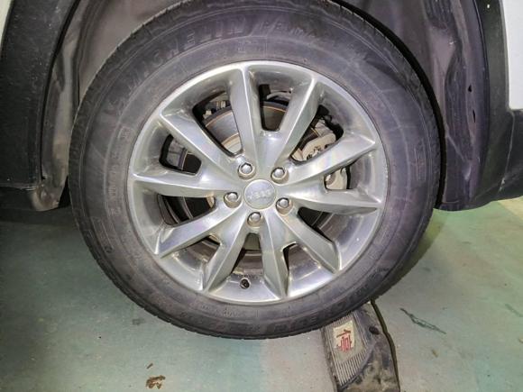 [南昌·赣A] 二手Jeep自由光2016款 2.4L 优越版