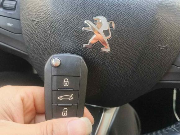 [杭州·浙A] 二手标致标致308S2015款 1.2T 自动劲驰版