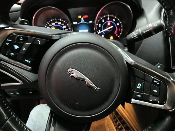 [武汉·鄂A] 二手捷豹捷豹XE2015款 2.0T 200PS R-Sport