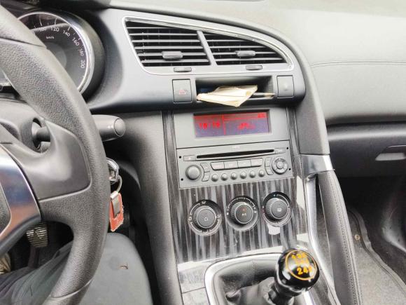 [芜湖·皖B] 二手标致标致30082013款 2.0L 手动经典版