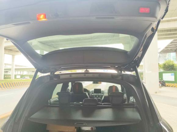 [广州·粤A] 二手奔驰奔驰GLE2019款 GLE 320 4MATIC 动感型臻藏版
