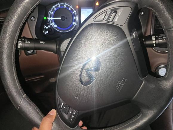 [上海·沪A] 二手英菲尼迪英菲尼迪QX502013款 2.5L 两驱优雅版