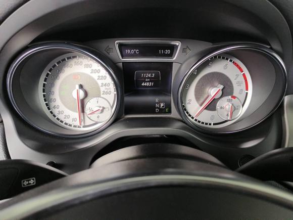 [广州·粤E] 二手奔驰奔驰CLA2014款 CLA 260 4MATIC