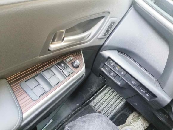 [苏州·苏E] 二手丰田格瑞维亚2024款 2.5L混动 尊贵PLUS四驱版