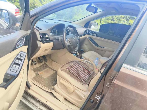 [佛山·粤R] 二手宝骏宝骏7302014款 1.5L 手动豪华型 7座