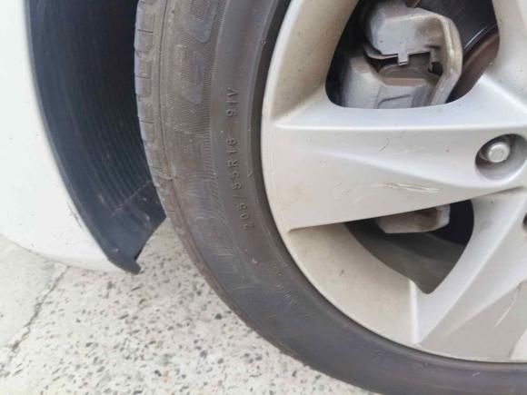 [上海·苏H] 二手现代朗动2012款 1.6L 自动时尚型