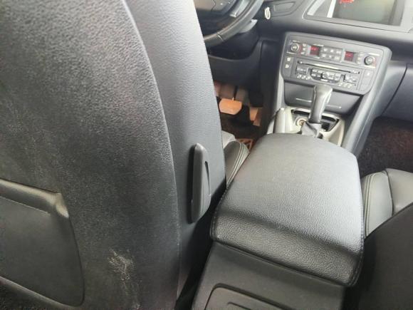 [武汉·鄂A] 二手雪铁龙雪铁龙C52011款 2.3L 自动尊贵型