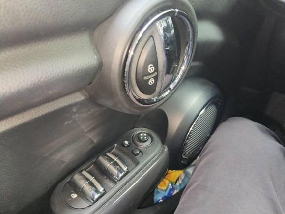 [广州·粤W] 二手MINIMINI2016款 1.2T ONE 先锋派 五门版