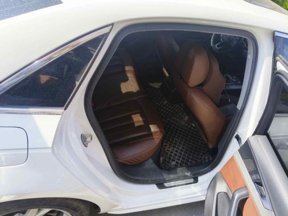 [济南·鲁P] 二手奥迪奥迪A4L2018款 30周年年型 40 TFSI 进取型