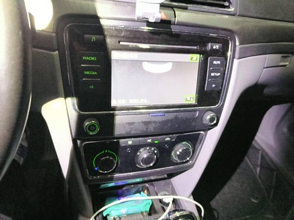 [上海·沪B] 二手斯柯达速派2013款 1.4TSI DSG名仕版