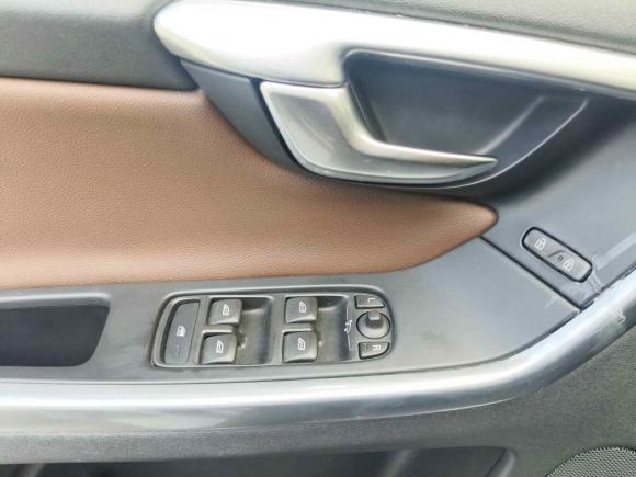 [成都·川A] 二手沃尔沃沃尔沃XC602015款 T5 AWD 智远版