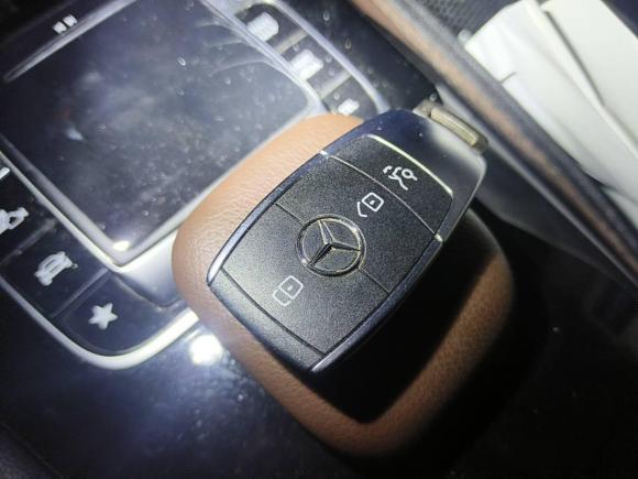 [杭州·浙A] 二手奔驰奔驰A级2020款 A 200 L 运动轿车